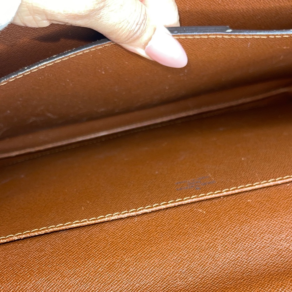 Louis Vuitton Monogram Canvas Briefcase - Picture 13 of 17